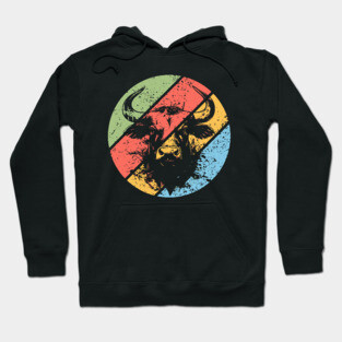 Distressed Retro Bull Pop Art – Vintage Grunge Animal Silhouette Tee Hoodie