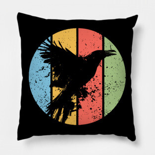 Gothic Grunge Raven Pop Art – Vintage Distressed Crow Tee Pillow