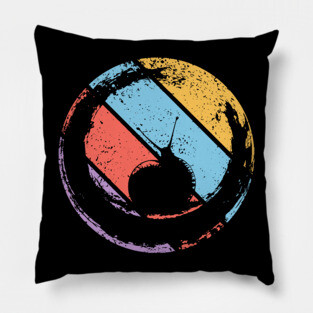 Retro Grunge Snail Pop Art – Minimalist Distressed Nature Tee Pillow