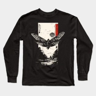 Moth Under Full Moon - Japanese Dark Aesthetic Long Sleeve T-Shirt