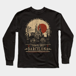 Barcelona Travel Poster – Sagrada Familia in Vintage Japanese Style Long Sleeve T-Shirt