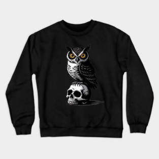 Eerie Owl with Skull in Black and White Gothic Style Crewneck Sweatshirt