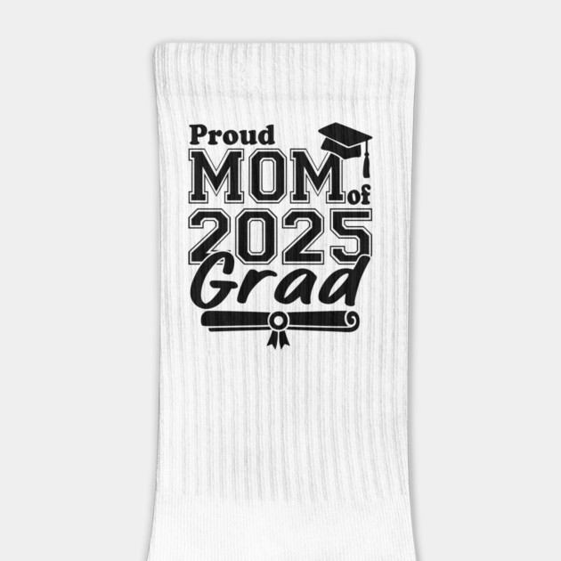 Proud Mom of 2025 Grad – Senior Graduation Gift for Mother – Class of 2025 Family Matching Design by ArtistTee ⭐⭐⭐⭐⭐