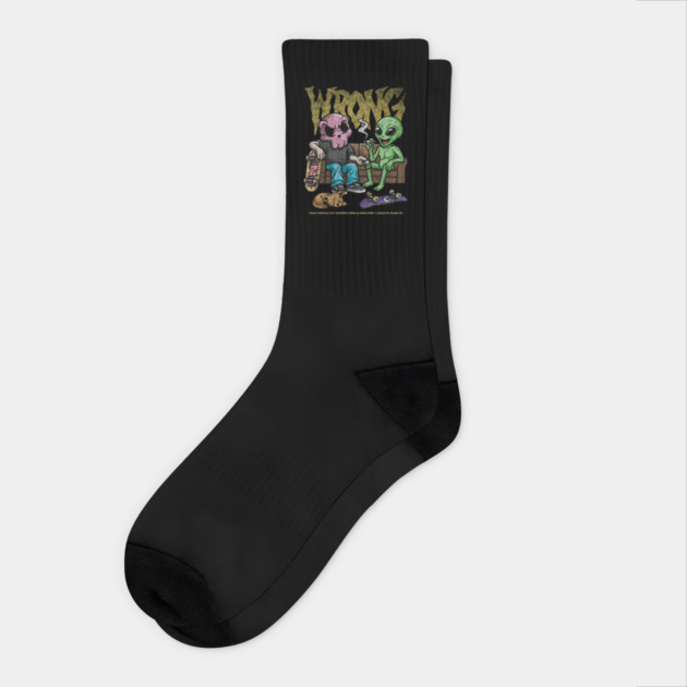 Alien goes wrong – Couch Lock Diplomacy Socks by Wrongteeshirt