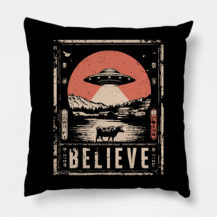 Believe in UFOs – Retro Alien Sightings Pillow