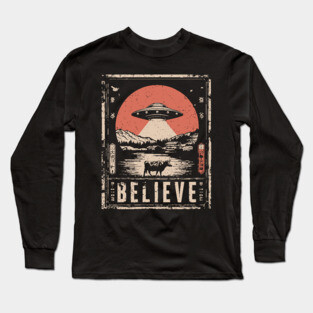 Believe in UFOs – Retro Alien Sightings Long Sleeve T-Shirt