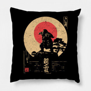 Sumo God on a Cliff in Ukiyo-e Style Pillow