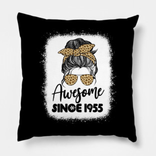 70 Years Old Awesome Since 1955 Leopard 70th Birthday Pillow