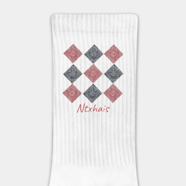 Ntxhais – Blossoming Hmong Beauty in Pattern by Pimcolle