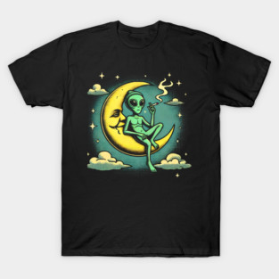 Chill Alien Smoking on the Moon Retro Space Art T-Shirt