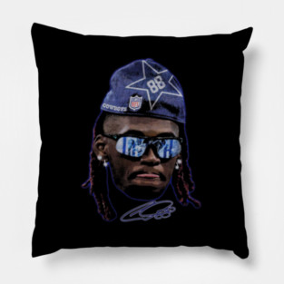 Ceedee Lamb Big Face Signature Pillow