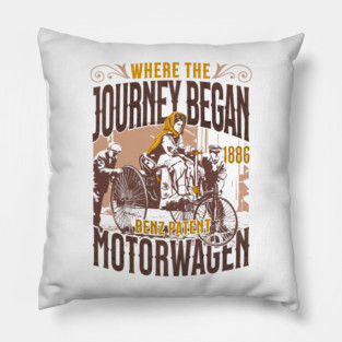 Benz Patent-Motorwagen 1886 Illustration | First Car in History Art Print Pillow