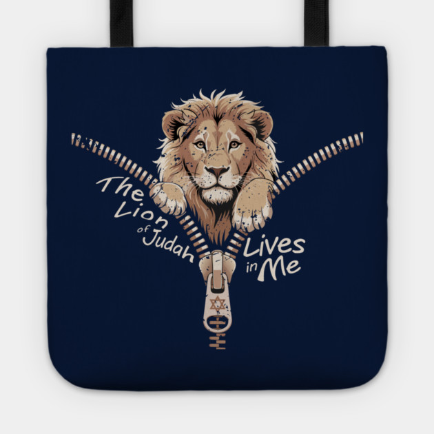 The Lion of Judah Lives in Me Tote by Thank HaShem