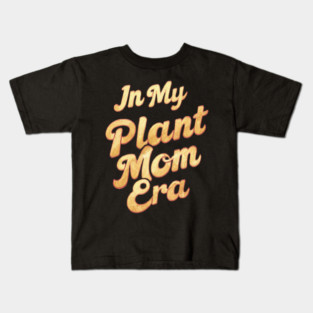 Gardening Mom golden era Kids T-Shirt