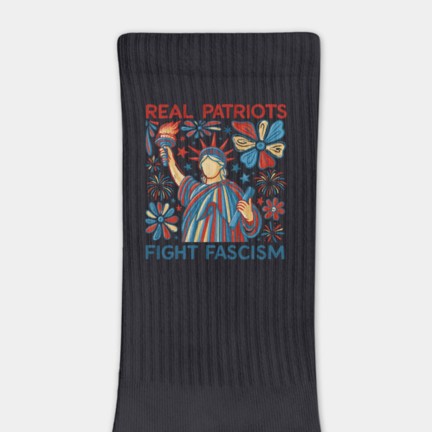 Real Patriots Fight Fascism by Charles's Store 8