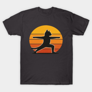 Vintage Sunset Yoga Cat – Warrior Pose Calm T-Shirt