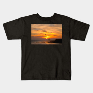 Sunrise over Collywell Bay in Northumberland Kids T-Shirt