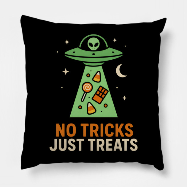 No Tricks Just Treats Alien UFO Halloween Artwork Pillow by MakerMind8.2