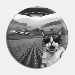 Cat Alien UFO Selfie - Funny Retro Pet Meme Novelty Pin