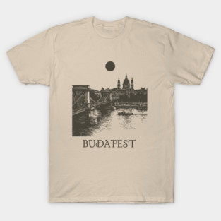 Budapest Woodcut | Vintage Hungarian Parliament & Chain Bridge T-Shirt