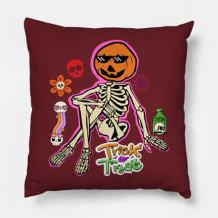 Funny Skeleton All Hallows Eve T-Shirt, Retro Halloween Costume Party Glow in the Dark Graphic Tee Pillow