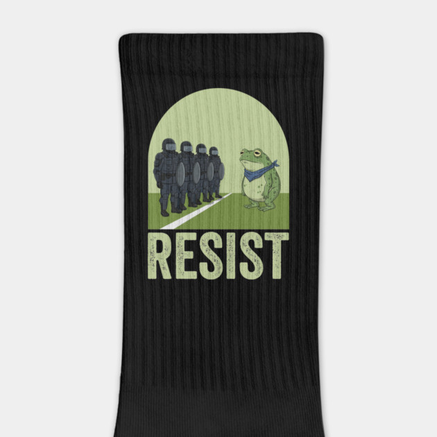 Resist Frog - Portland Protest Activist Vintage Poster by ArtistTee ⭐⭐⭐⭐⭐