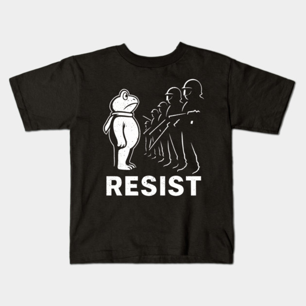 Resist-Frog-Political-Activist-portland-frog Kids T-Shirt by ArtistTee ⭐⭐⭐⭐⭐
