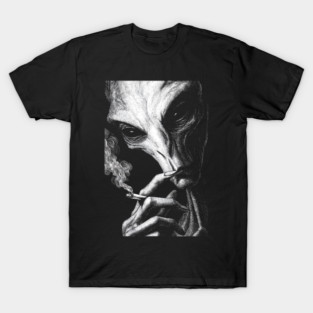 Alien Smoking Joint, Extraterrestrial Weed, UFO, UAP, Stoner Alien T-Shirt