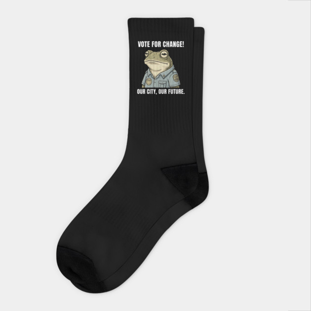 Portland Frog - Antifa Frog - Anti fascist - Anti fascism - Oregon - Wildlife frog Socks by ArtistTee ⭐⭐⭐⭐⭐