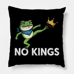 No-Kings–Funny-Frog-Protest-Portland-Activist Pillow