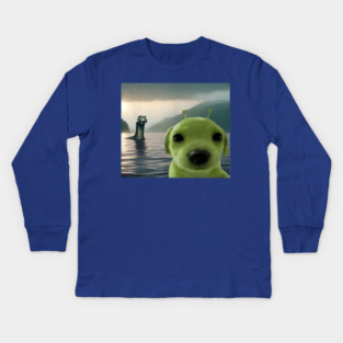 Alien Dog Viral Meme Selfie with Loch Ness Monster Nessie Kids Long Sleeve T-Shirt