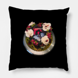 DEVOURANCE Cake Pillow
