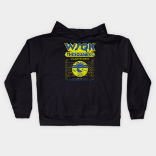 STRANGER THINGS 5: WSQK THE SQUAWK 94.5 (BLACK & GRUNGE) Kids Hoodie