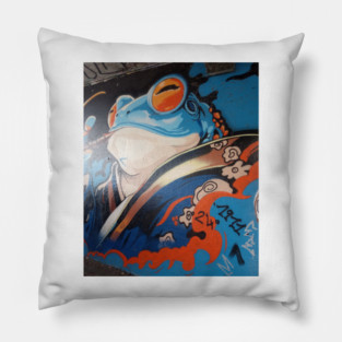 POP ART JAPANESE FROG GRAFFITI DESIGN Pillow