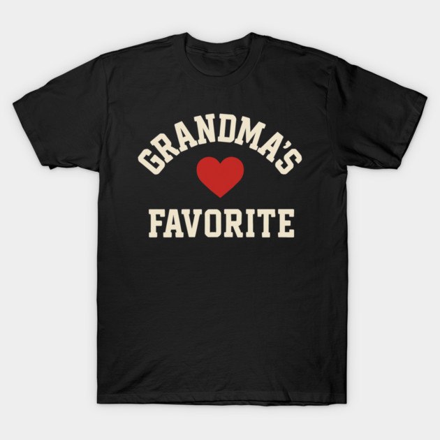 Grandma’s Favorite Cute Heart Grandchild – Favorite Grandkid Gift T-Shirt by ArtistTee ⭐⭐⭐⭐⭐