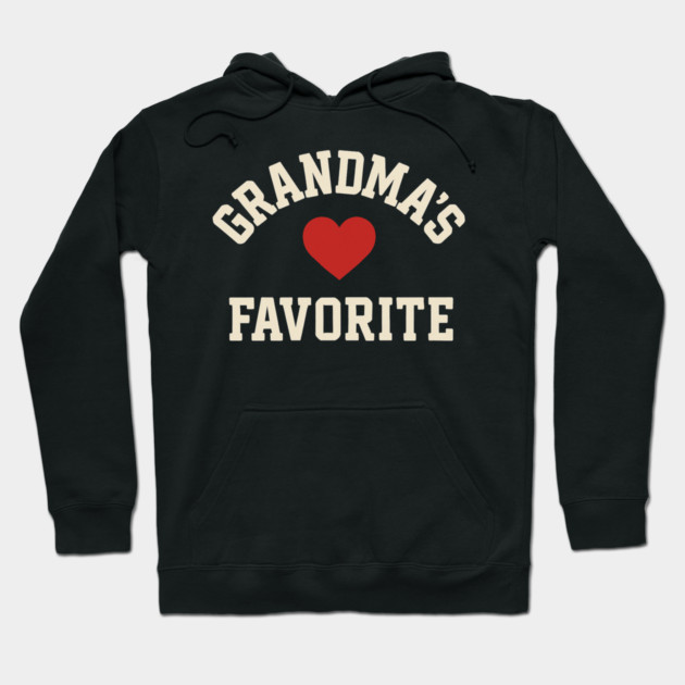 Grandma’s Favorite Cute Heart Grandchild – Favorite Grandkid Gift Hoodie by ArtistTee ⭐⭐⭐⭐⭐
