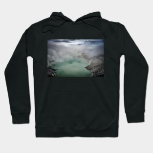 An unreal vision of the crater shrouded in smoke. Hoodie