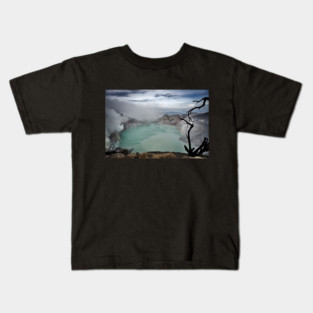 An unreal vision of the crater shrouded in smoke. Kids T-Shirt