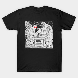 Bigfoot v Mothman Vintage Shirt Funny Cryptid Arm Wrestling T-Shirt men's Tee shirts dad tshirt Creature Gift for camping teenager comic con hunter T-Shirt