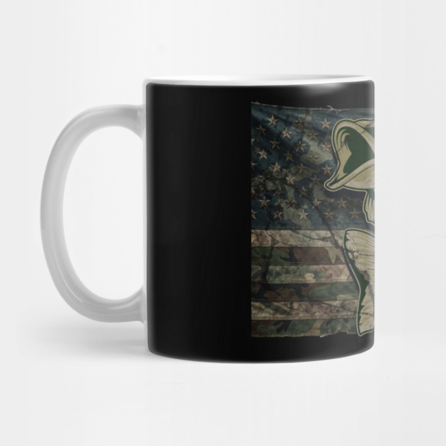 Fishing Camouflage US American Flag Bass Fish Design for Fishermen & Patriots – Perfect for Anglers, Boat Fishing by Pixel Threads 