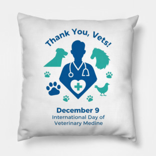Thank Vets December 9 International Day of Veterinary Medicine Heart Cross T‑Shirt Pillow