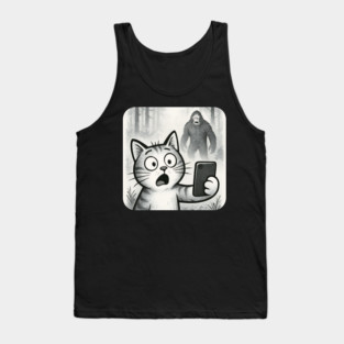 Cat Bigfoot Gift for Women, Men & Kids, Scared Cat Selfie with Sasquatch Tank Top