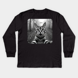 Cat Selfie with Alien, Cat Lovers Gifts for Men, Women & Kids Kids Long Sleeve T-Shirt