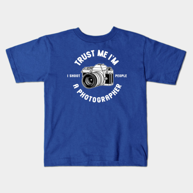 Trust Me I'm A Photographer Kids T-Shirt by enrynz