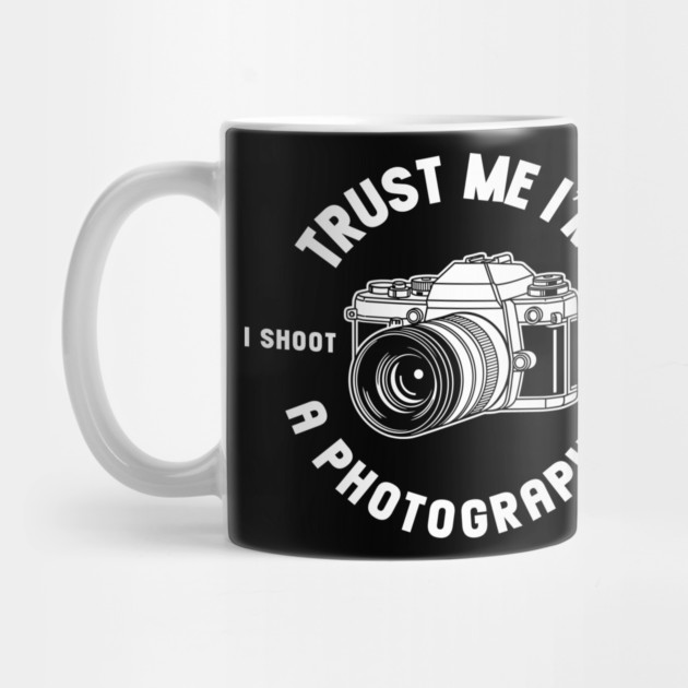 Trust Me I'm A Photographer by enrynz