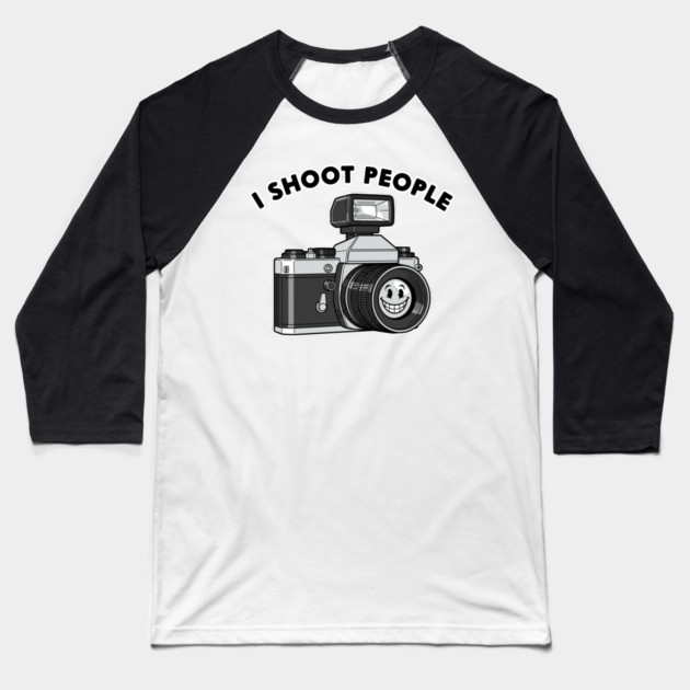 'I Shoot People' Vintage Camera Pun Baseball T-Shirt by enrynz
