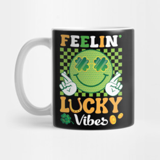 Feelin Lucky Vibes St Patricks Day Smile Face Shamrock Glass Mug