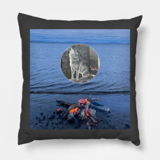 Howling at the End of the Ritual Pillow