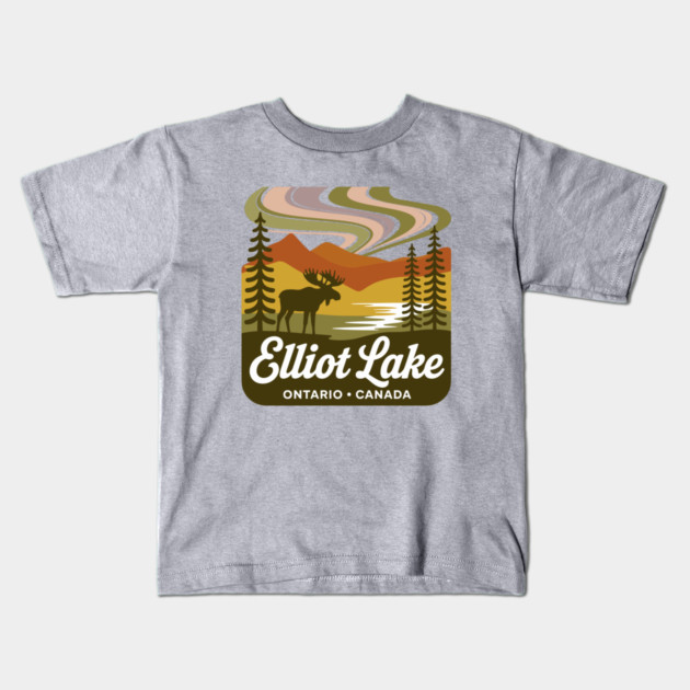 Elliot Lake – Retro Forest Sunset Wilderness Art Kids T-Shirt by JessArty