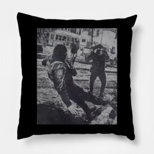 Minneapolis Resist No Ice Vintage Comfort Colors Pillow